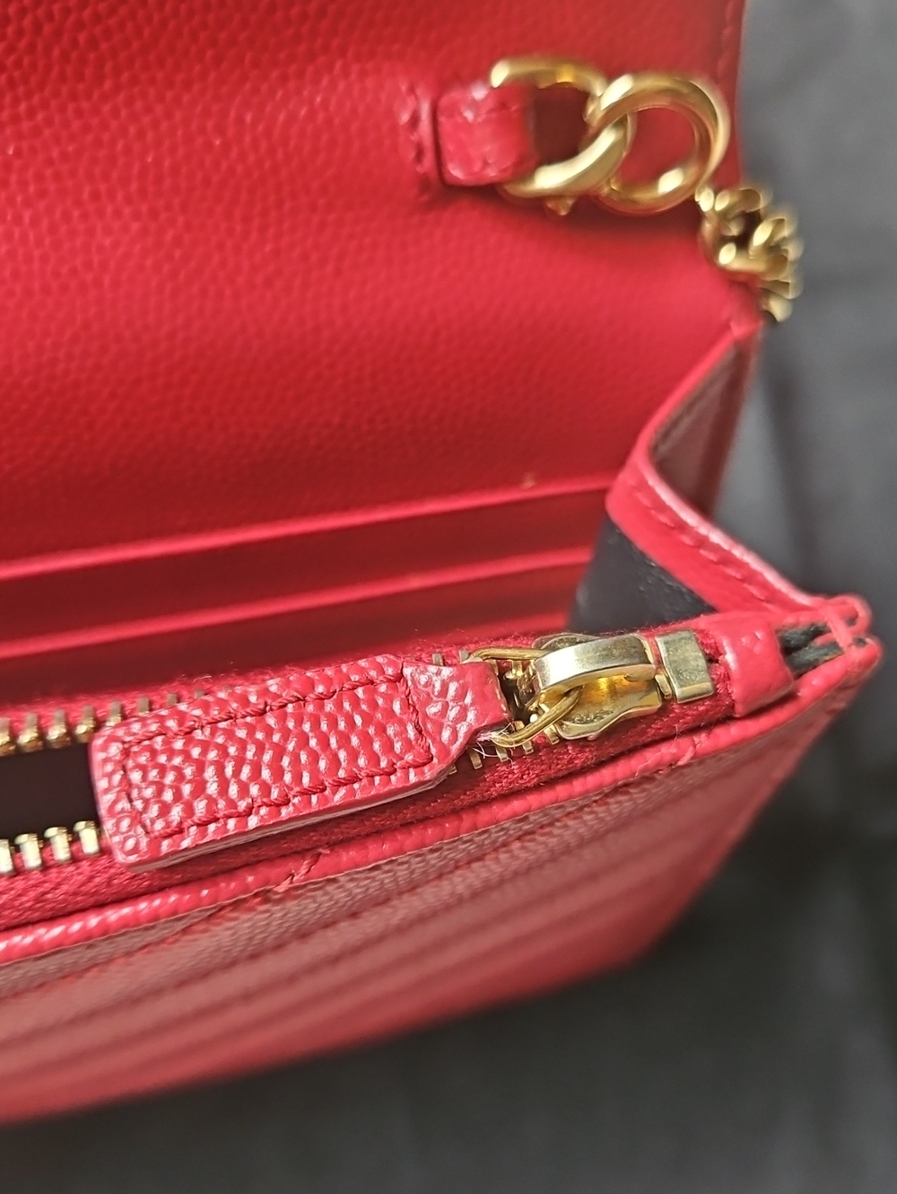 YSL Saint Laurent Cassandre Red Quilted Leather Envelope Crossbody Gold Chain - Picture 15 of 16